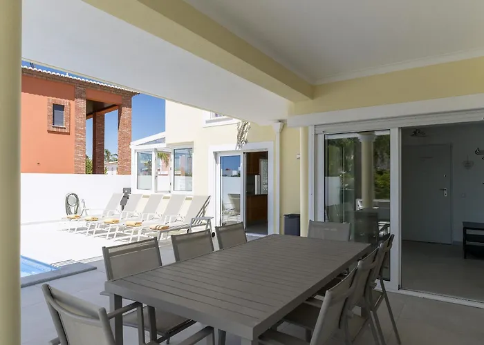 Porto De Mos 95 By Destination Algarve Villa Lagos