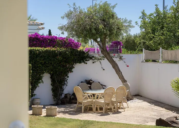 Porto De Mos 95 By Destination Algarve * Lagos