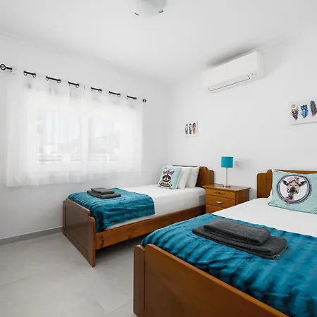 Porto De Mos 95 By Destination Algarve